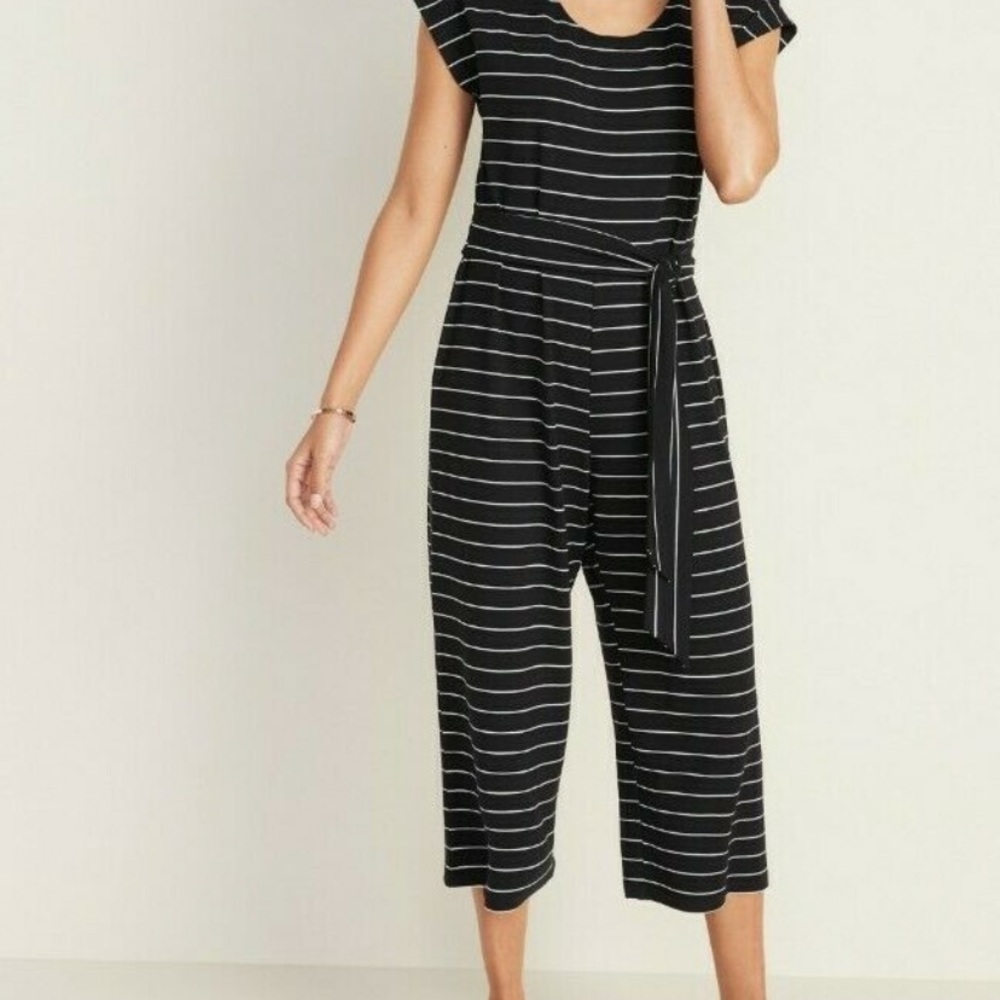 Old Navy Knit Striped Jumpsuit With Tie Belt